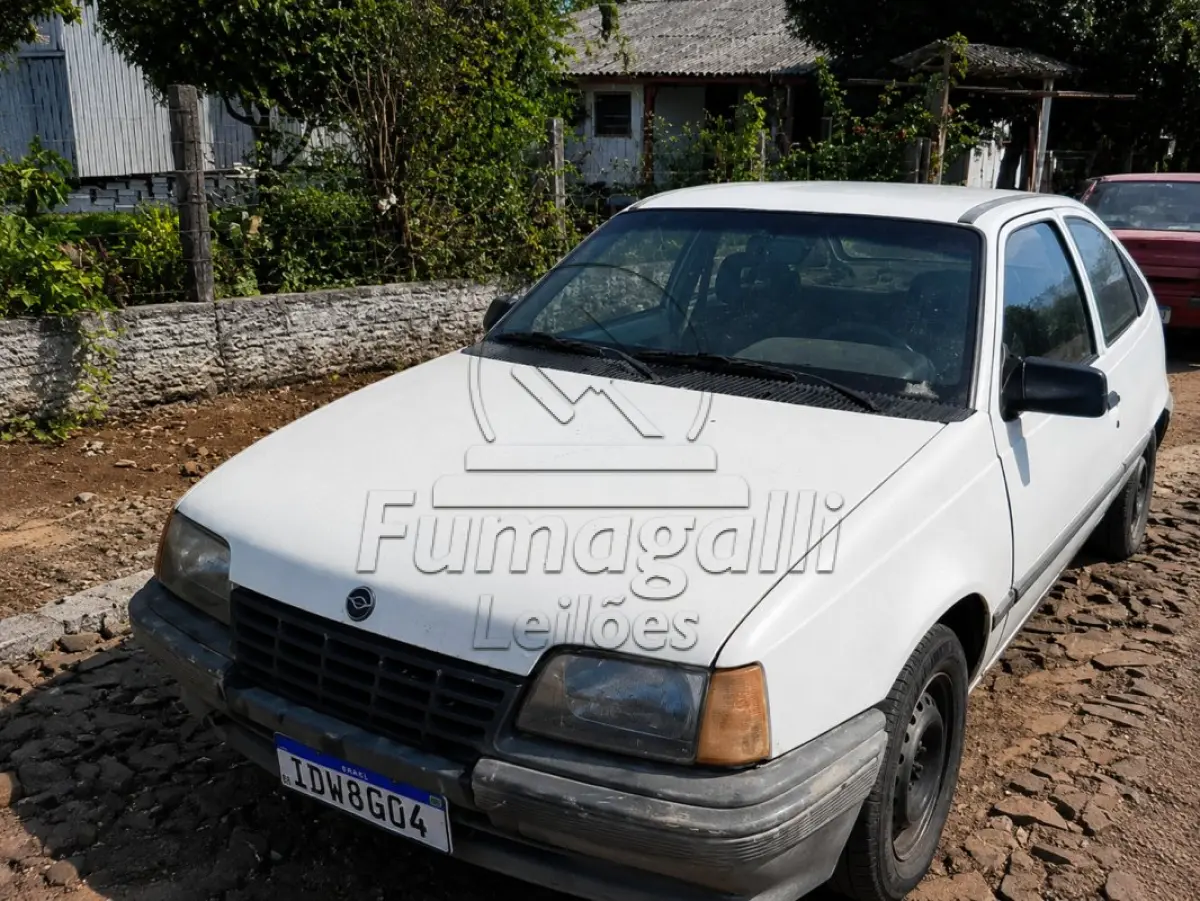 LOTE 000 - Automóvel GM/KADETT SL EFI, ano/modelo 1992/1993, cor branca,  placa IDW8G04