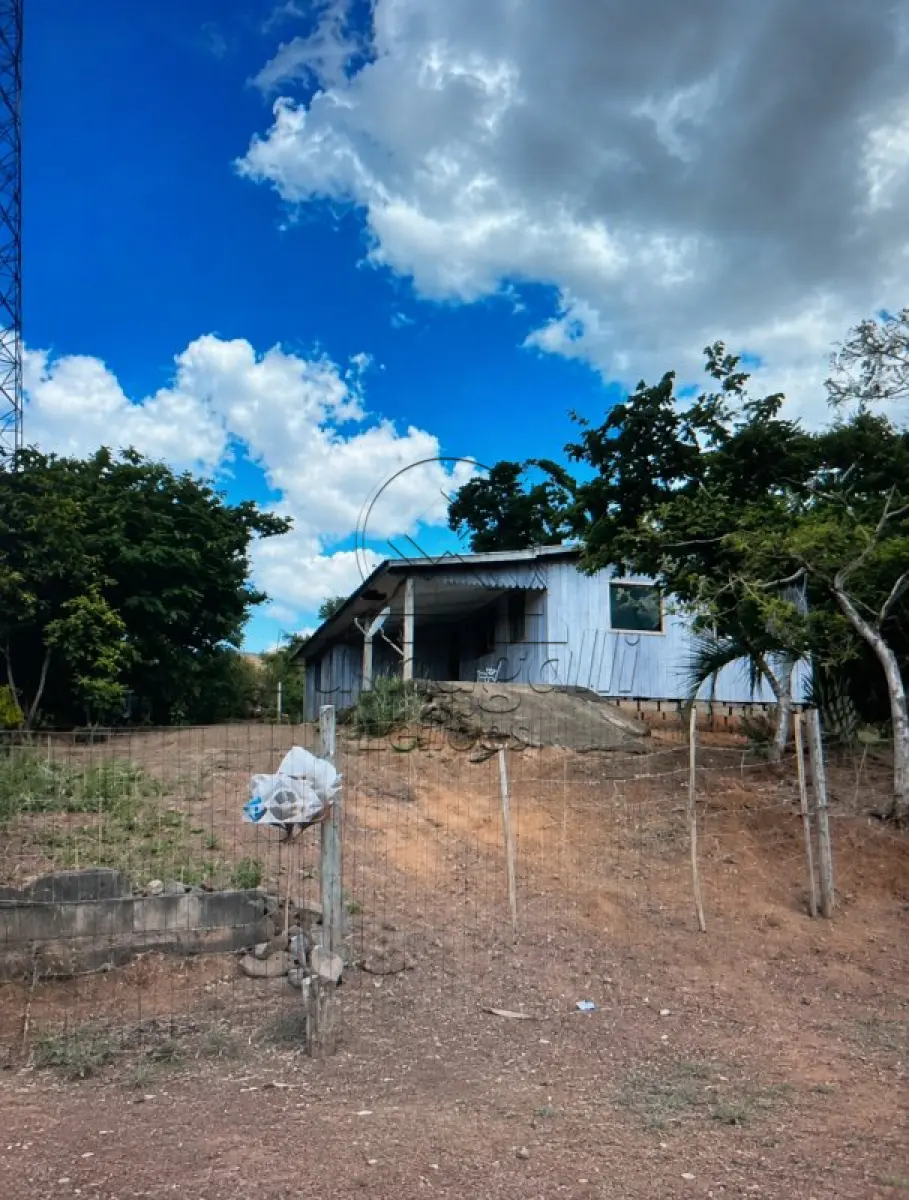 LOTE 000 - Um terreno urbano, com a área de 450,00m², na cidade de Lajeado do Bugre/RS