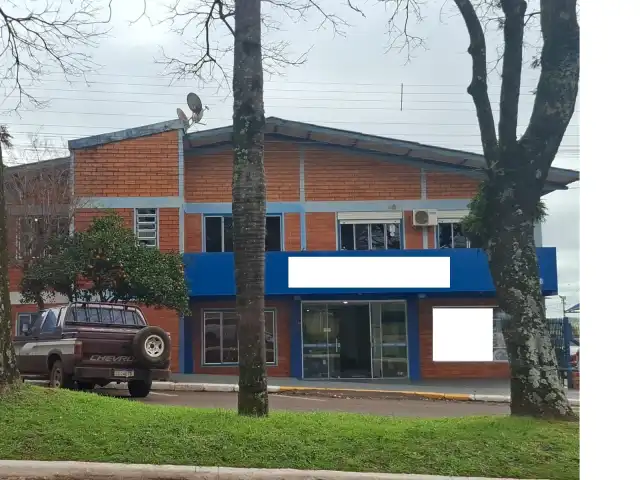 O LOTE URBANO nº 04 DA QUADRA D DE FORMA IRREGULAR, COM A ÁREA SUPERFICIAL DE 900,60m², localizado na Avenida Independência, Palmeira das Missões-RS