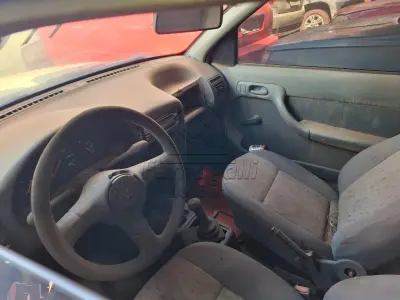 LOTE 001 - Veículo Gol