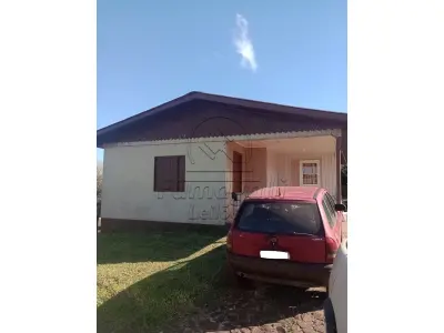 LOTE 001 - Prédio de madeira