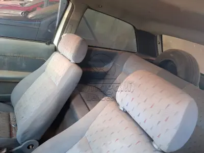 LOTE 001 - Veículo Gol