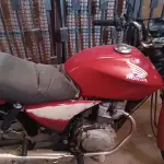 LOTE 000 - UMA MOTOCICLETA HONDA CG150 TITAN KS, COR VERMELHA, ANO 2008/2008,