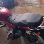 LOTE 000 - UMA MOTOCICLETA HONDA CG150 TITAN KS, COR VERMELHA, ANO 2008/2008,